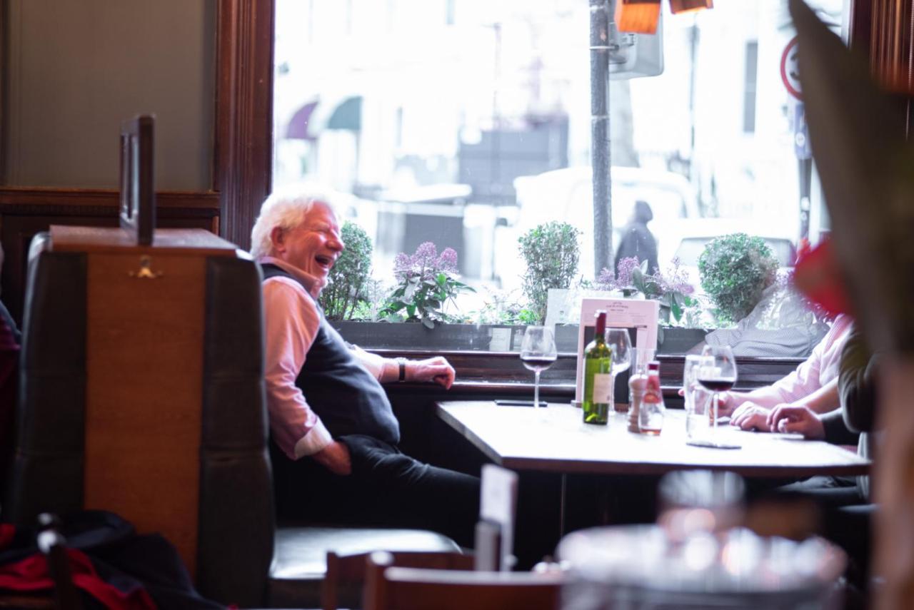 Blackbird London Bagian luar foto
